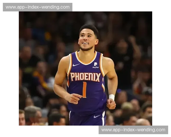 德文·布克得分爆发力依旧 太阳控卫职责分散其精力 德文·布克得分爆发力依旧 太阳控卫职责分散其精力